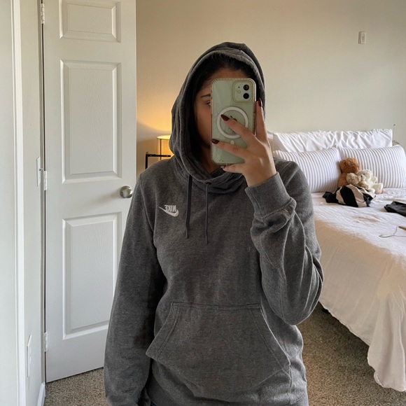 Nike hoodie - Picture 4 of 8